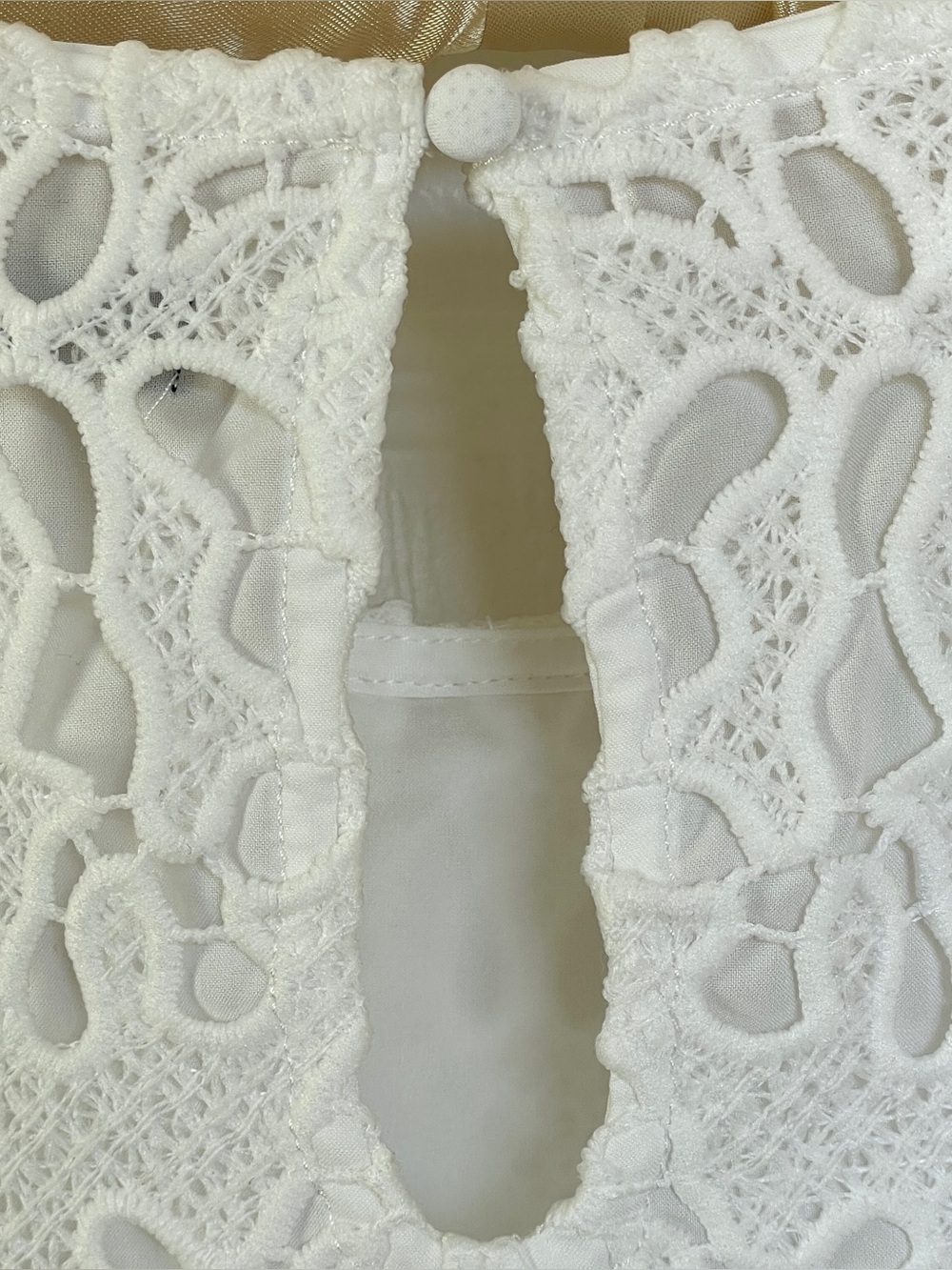 EUC Banana Republic White Floral Lace Puff-Sleeve Top Blouse Size M - Picture 6 of 9